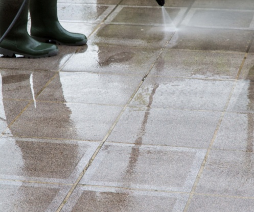 Pressure Washing and Its 5 Benefits