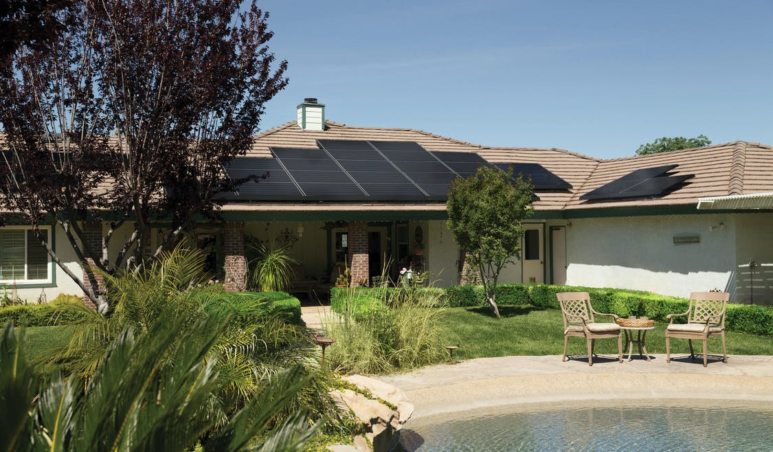 Picture of a beautiful house with solar panel