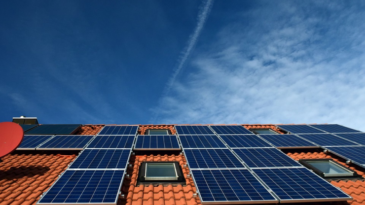 How Often Should You Get Your Solar Panels Cleaned and Why?