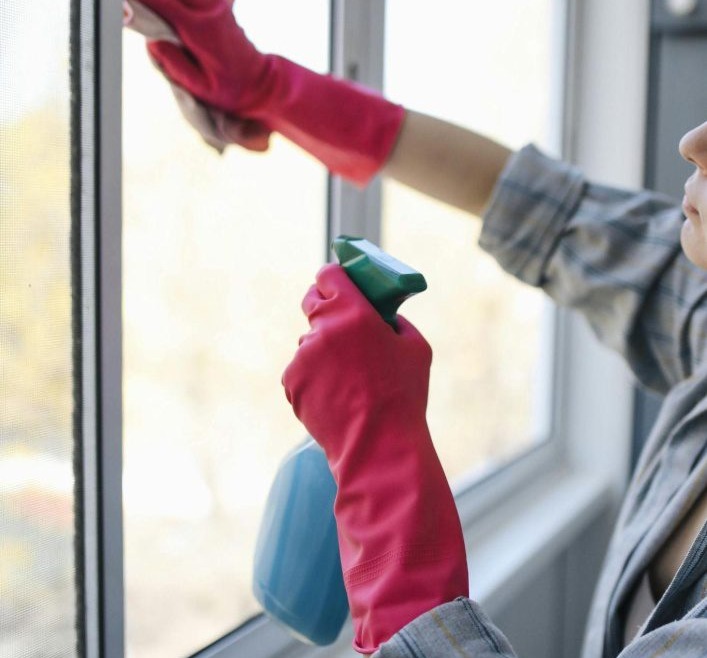 Window Cleaning vs. Window Restoration: What’s the Difference?