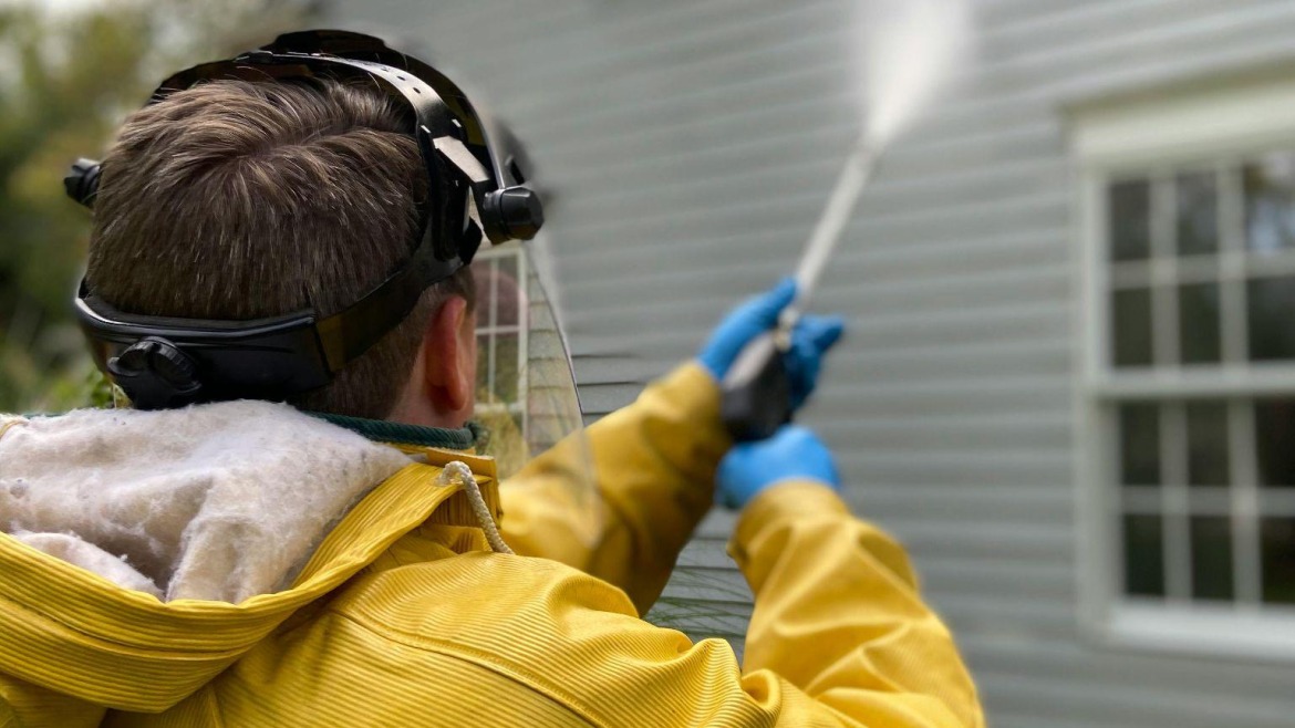 Concrete, Siding, Driveways: What You Should (and Shouldn’t) Pressure Wash